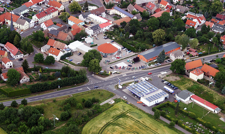 Kegelbahn Tankstelle Autohaus